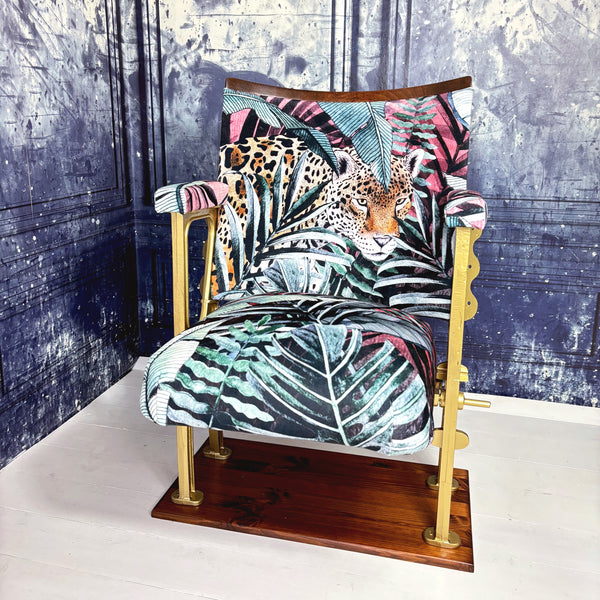 Jaguar Candy Vintage Cinema Seat
